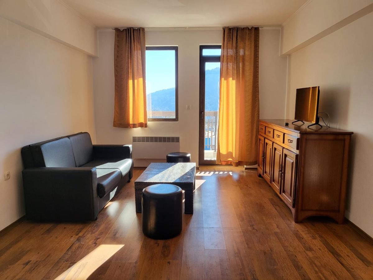 Aparthotel Silver Hills Free Parking Paşmaklı Dış mekan fotoğraf