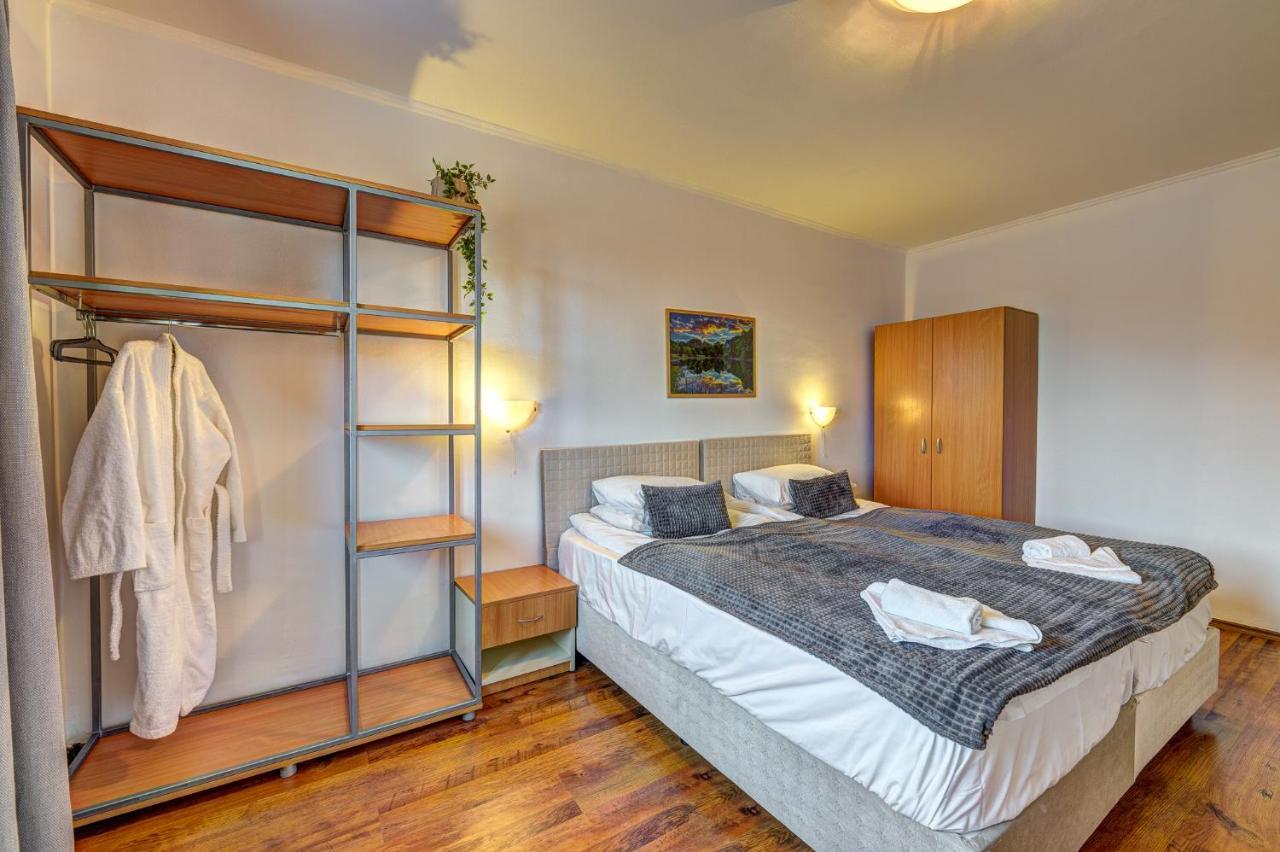 Aparthotel Silver Hills Free Parking Paşmaklı Dış mekan fotoğraf